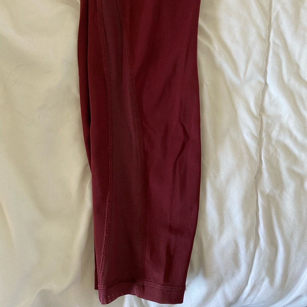 LULULEMON LEGGINGS - Picture 2 of 2